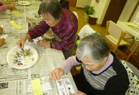 今月は小物入れを作りました