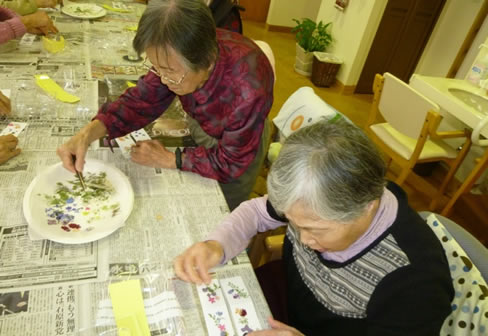 今月は小物入れを作りました